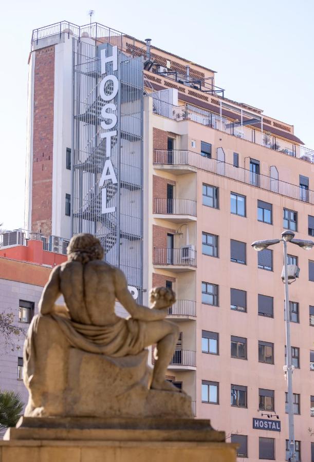 فندق برشلونةفي  هوستال صانس المظهر الخارجي الصورة